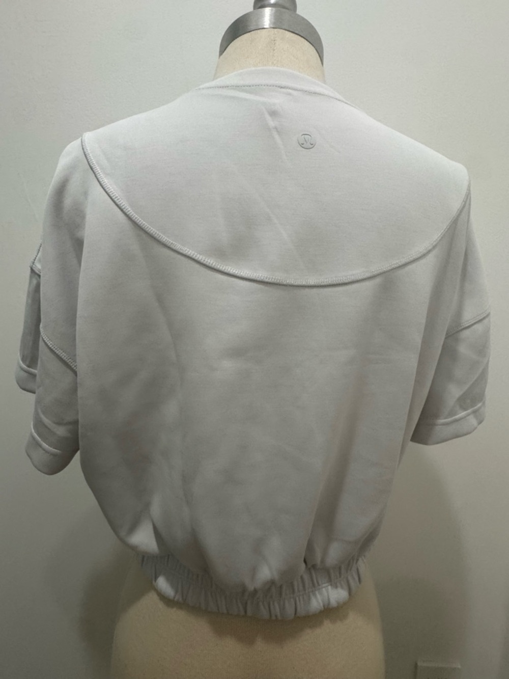lululemon athletica White Cropped Tee with Elastic Hem - Picture 4 of 4